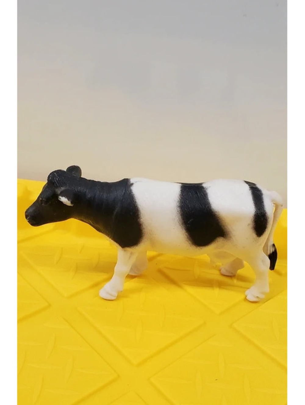 Plastic Black & White Cow Toy Figurine Farm Animal Figure China